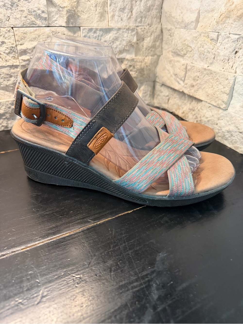 Keen Skyline Wedge Brindle Sandal Women 8 Colorful Strappy Grey Nubuck Leather